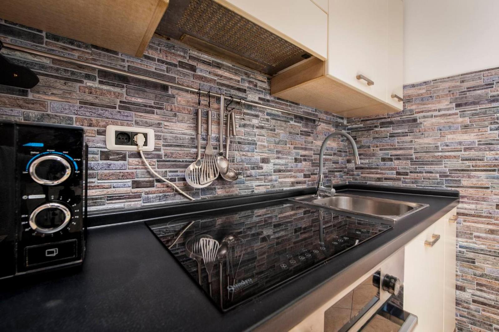 Apartment Rogic โรวีน ภายนอก รูปภาพ