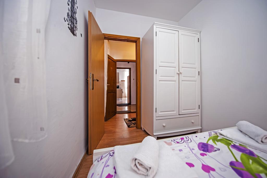 Apartment Rogic โรวีน ภายนอก รูปภาพ